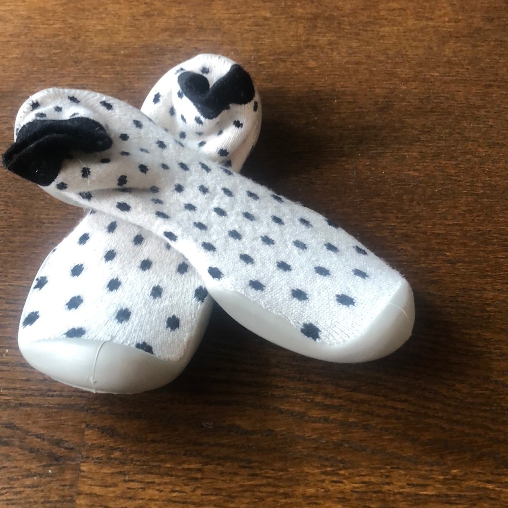 Slippers - Picture 4 of 4